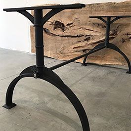 Чугунное подстолье для стола "Шпагат"