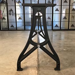 Чугунное подстолье для стола "Ножницы"