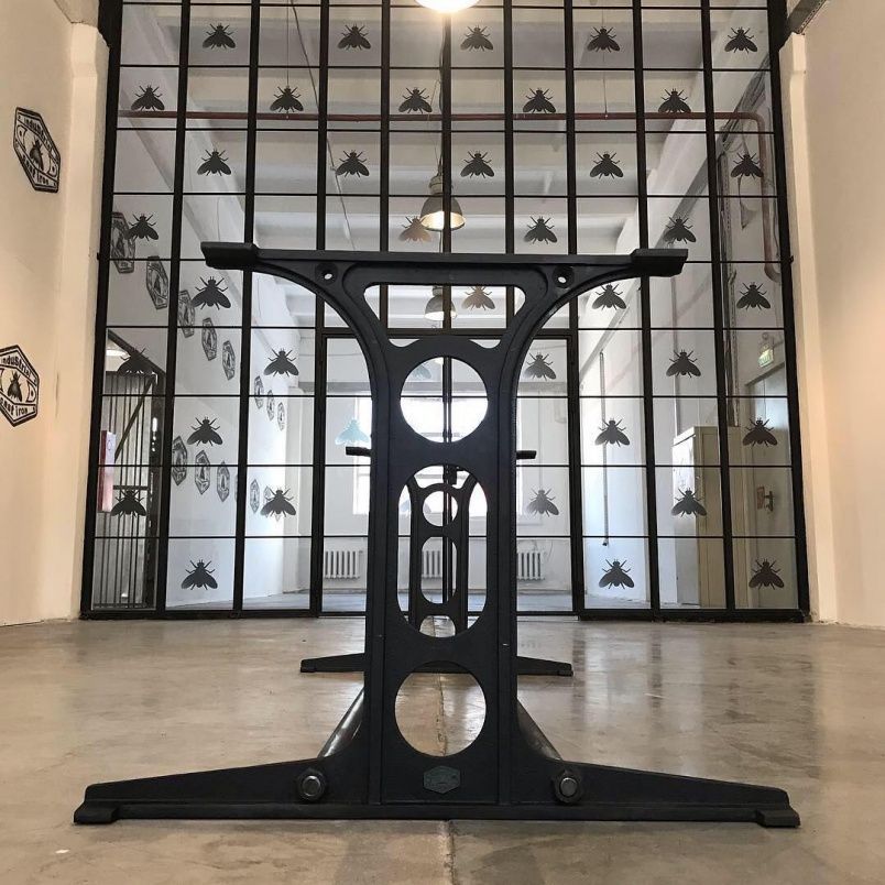 Чугунное подстолье для стола "Тавр" на заказ