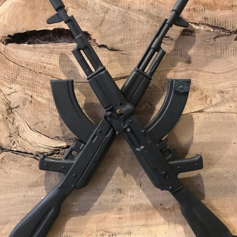 Чугунное подстолье для стола "Калашников" на заказ