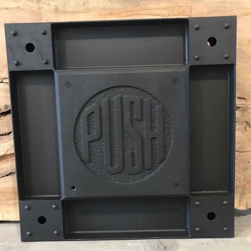 Чугунное подстолье для стола "Push" на заказ