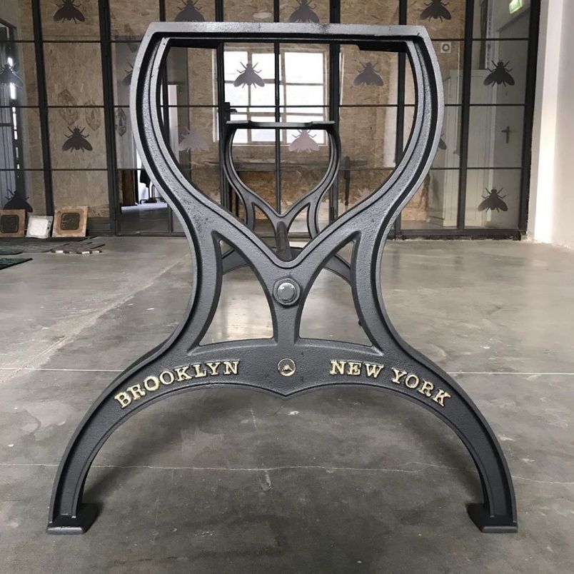 Чугунное подстолье для стола "Бруклин" на заказ