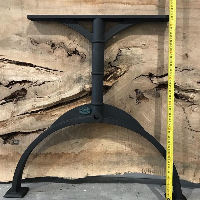 Чугунное подстолье для стола "Шпагат" на заказ