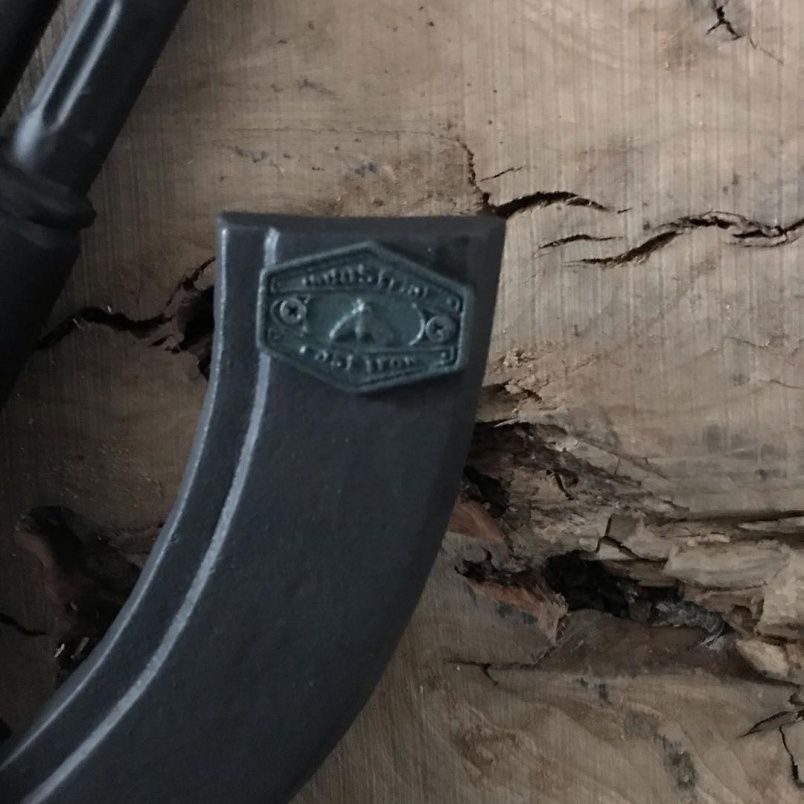 Чугунное подстолье для стола "Калашников" на заказ