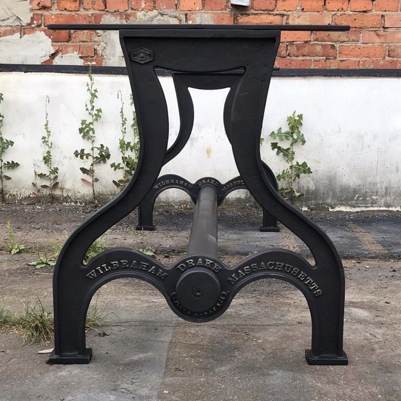 Чугунное подстолье для стола "Дрейк" на заказ