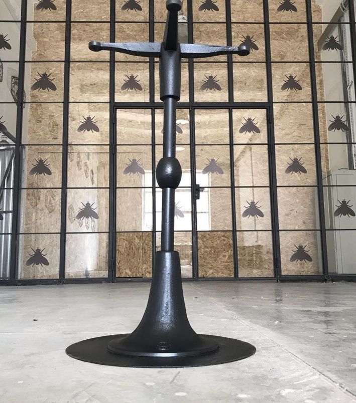 Чугунное подстолье для стола "Lighthouse" на заказ