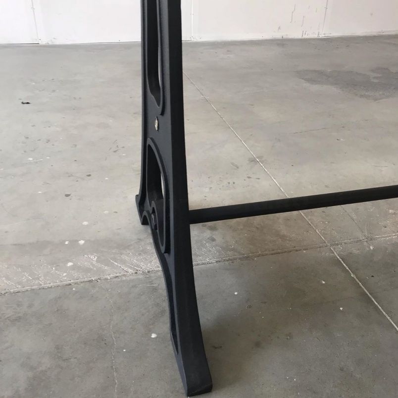 Чугунное подстолье для стола "Bridge" на заказ