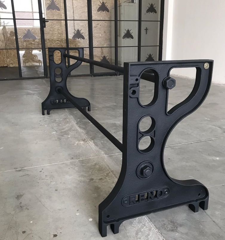 Чугунное подстолье для стола "Reno" на заказ