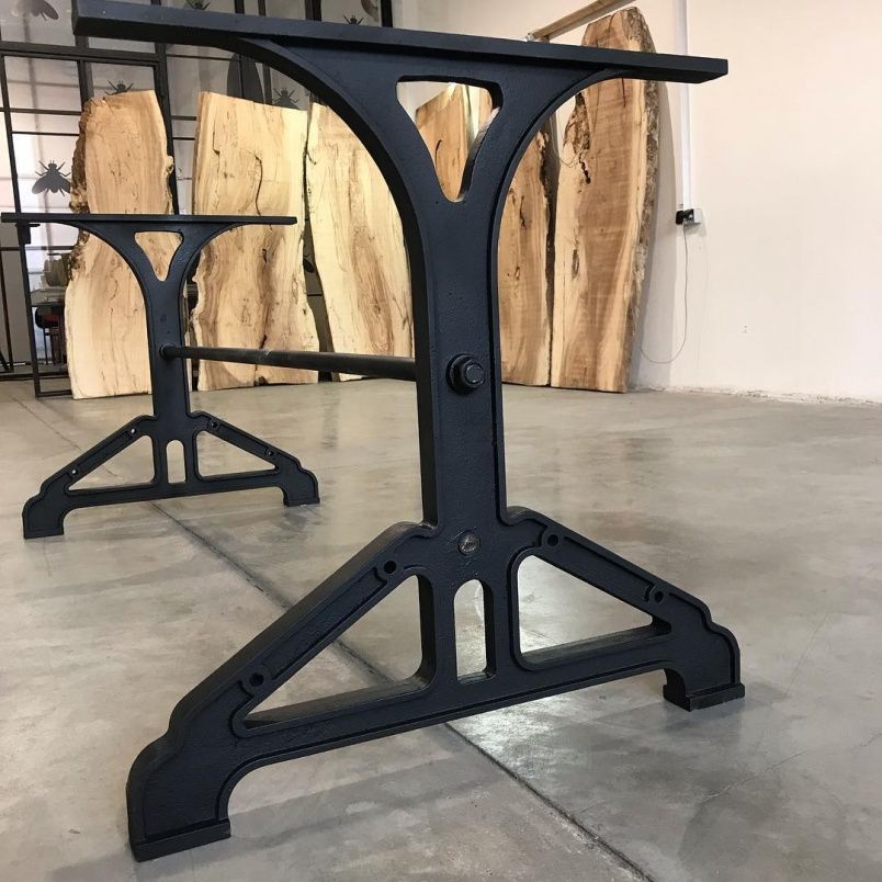 Чугунное подстолье для стола "Tower" на заказ