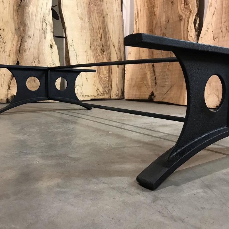 Подстолье из чугуна для журнального стола на заказ