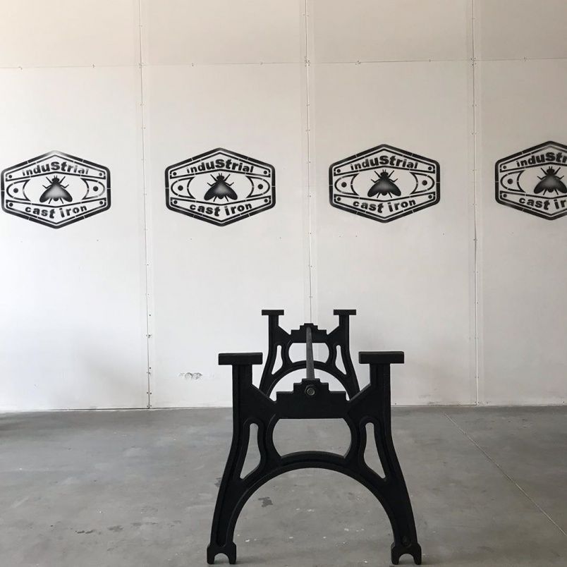 Чугунное подстолье для стола "Hard" на заказ