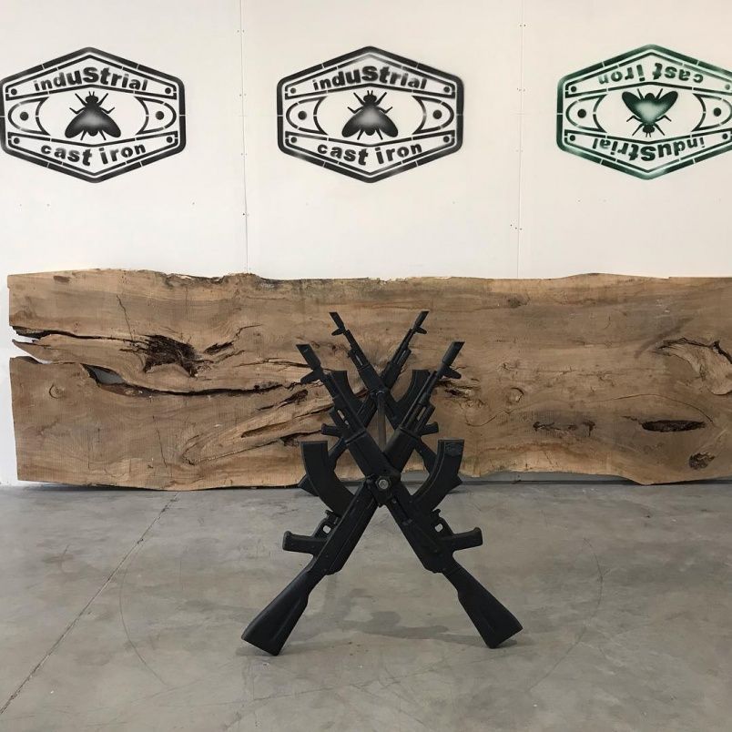 Чугунное подстолье для стола "Калашников" на заказ