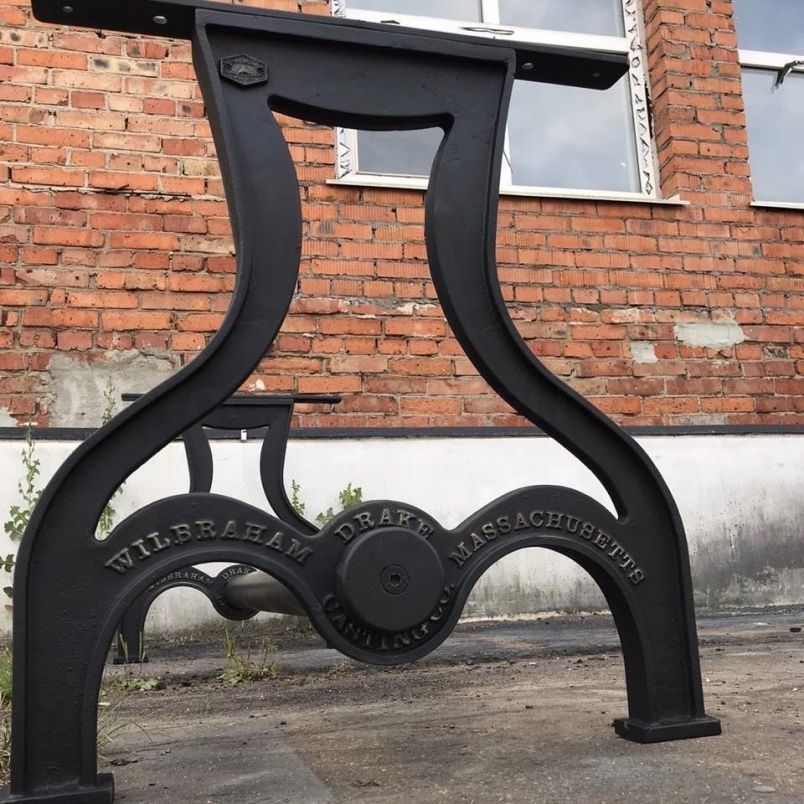 Чугунное подстолье для стола "Дрейк" на заказ