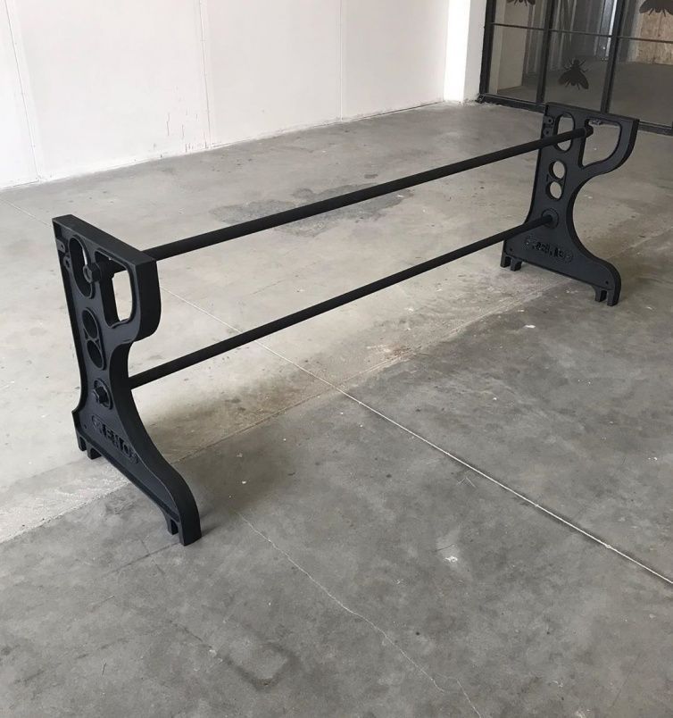 Чугунное подстолье для стола "Reno" на заказ