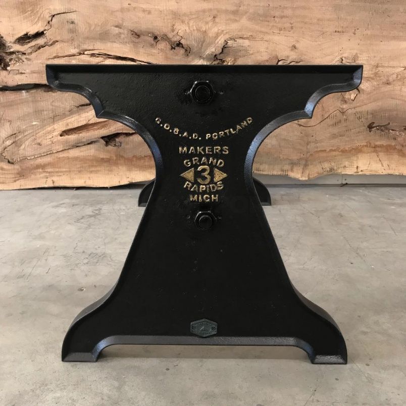 Чугунное подстолье для стола "Монолит" на заказ