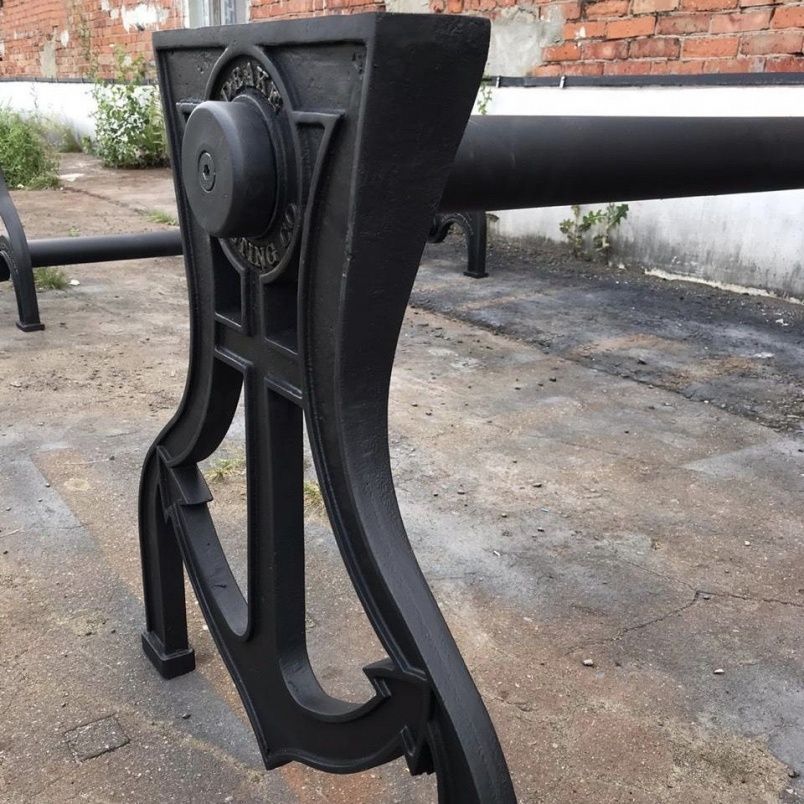 Чугунное подстолье для стола "Якорь" на заказ