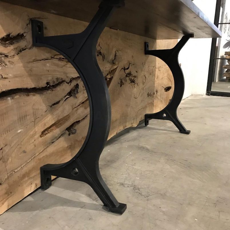 Чугунное подстолье для стола "Консоль" на заказ