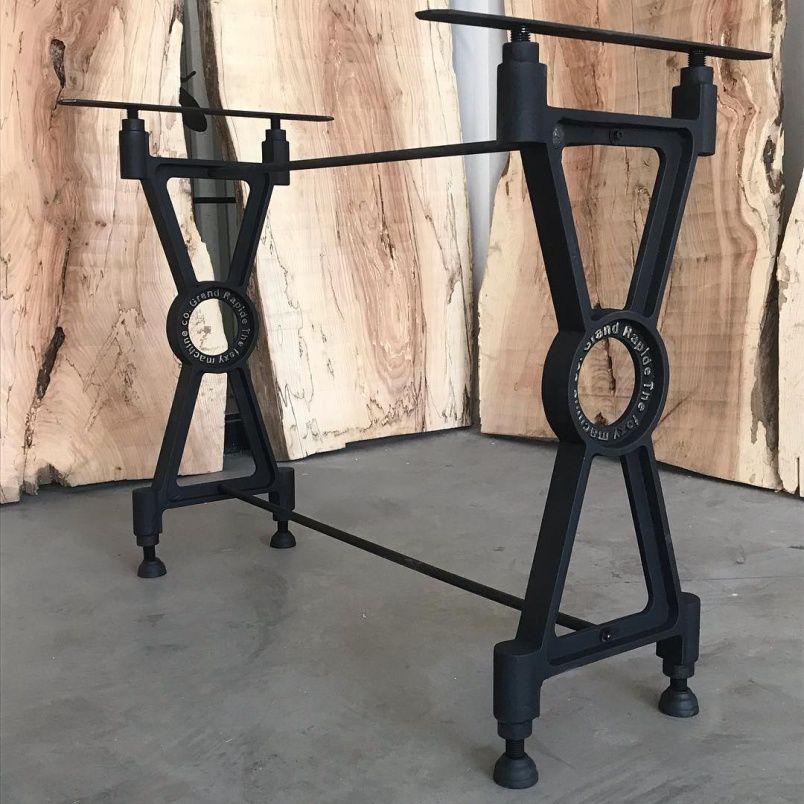 Чугунное подстолье для стола "Rapide" на заказ