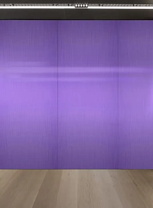 Стеновая панель из фиолетовой нержавеющей стали