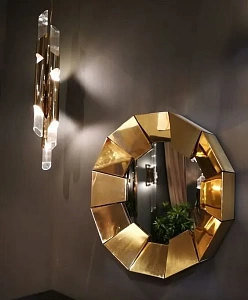 Зеркало с металлической рамой