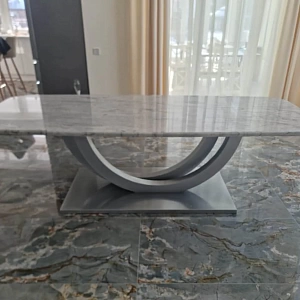 Пример металлического подстолья