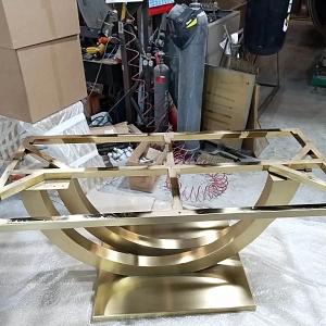 Подстолье из нержавеющей стали с нитридом титана